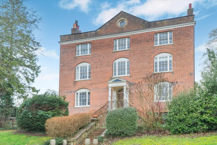 Flat Park Street in Welwyn Hatfield