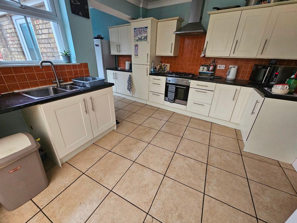 Room Victoria Road in Fenland District