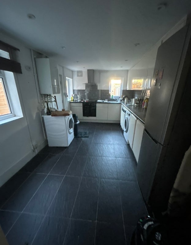 Room Vernon Road in Greater London