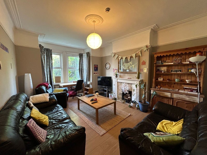 Room Back Rochester Terrace in Leeds