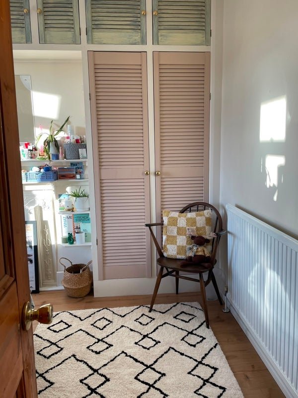 Room Undine Street in Greater London