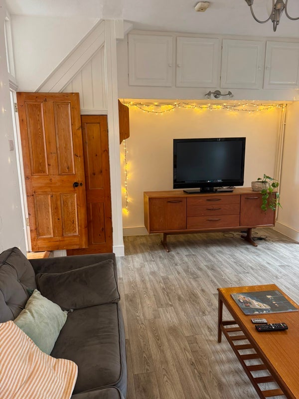 Room Undine Street in Greater London