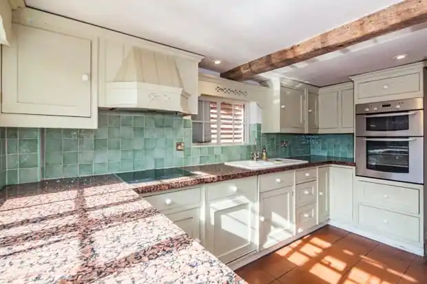 House Aldworth Road in Ashampstead