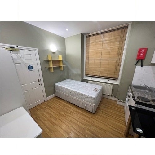Room Clanricarde Gardens in Greater London