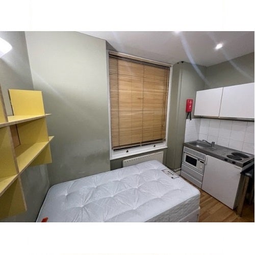 Room Clanricarde Gardens in Greater London