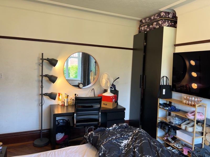 Room Millfield Road in Chorley