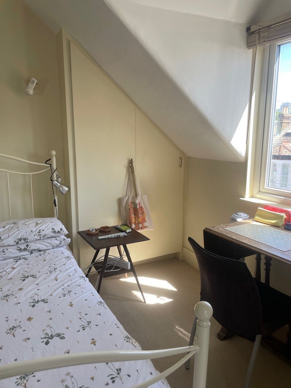 Room Cromford Road in Greater London