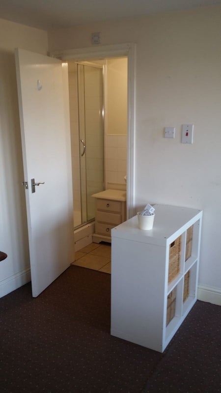 Room Chapeltown Road in Leeds