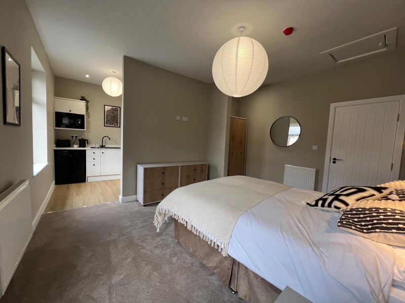 Room Green Street in Middleton