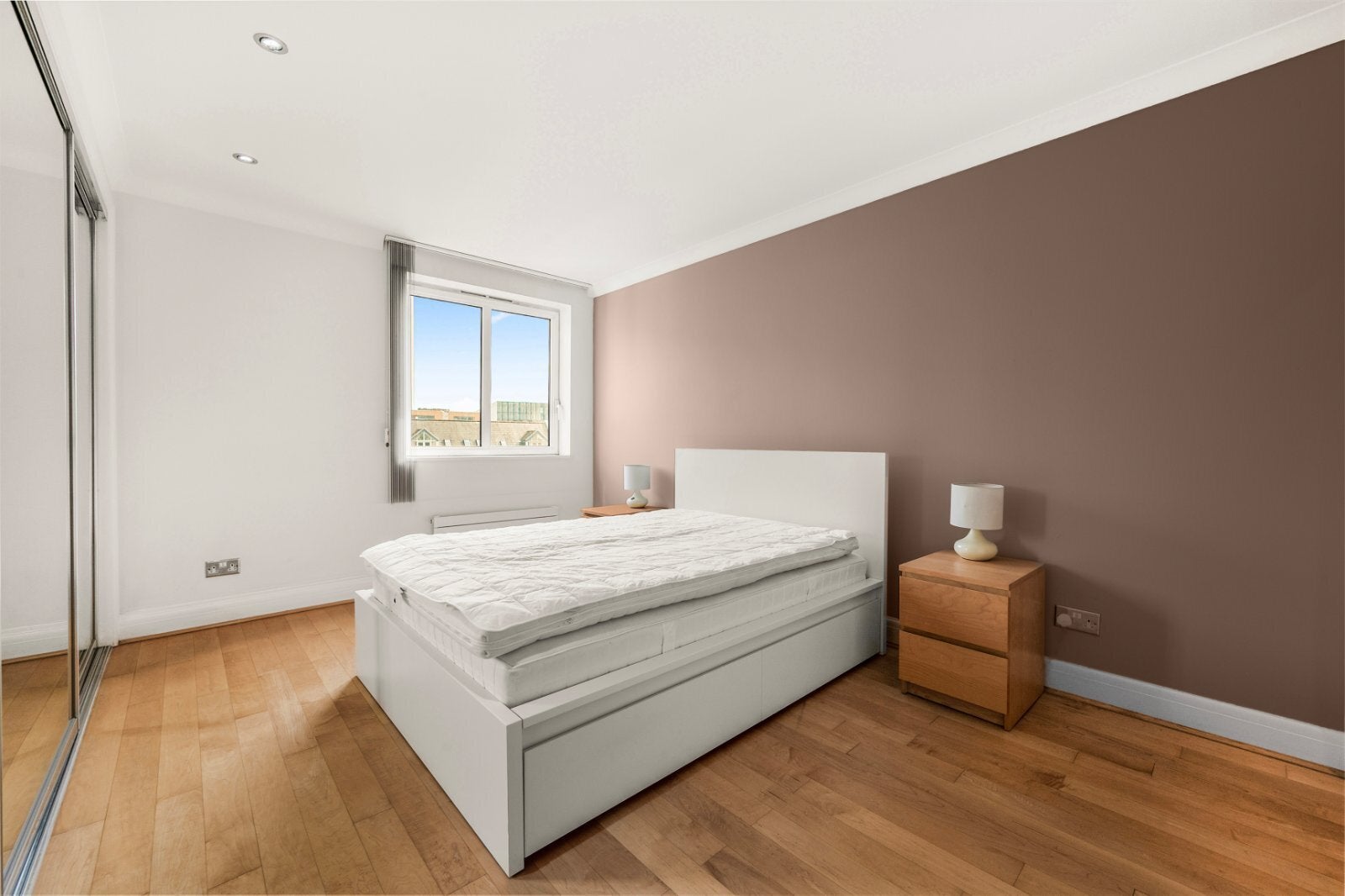 Flat Bermondsey Wall West in Greater London