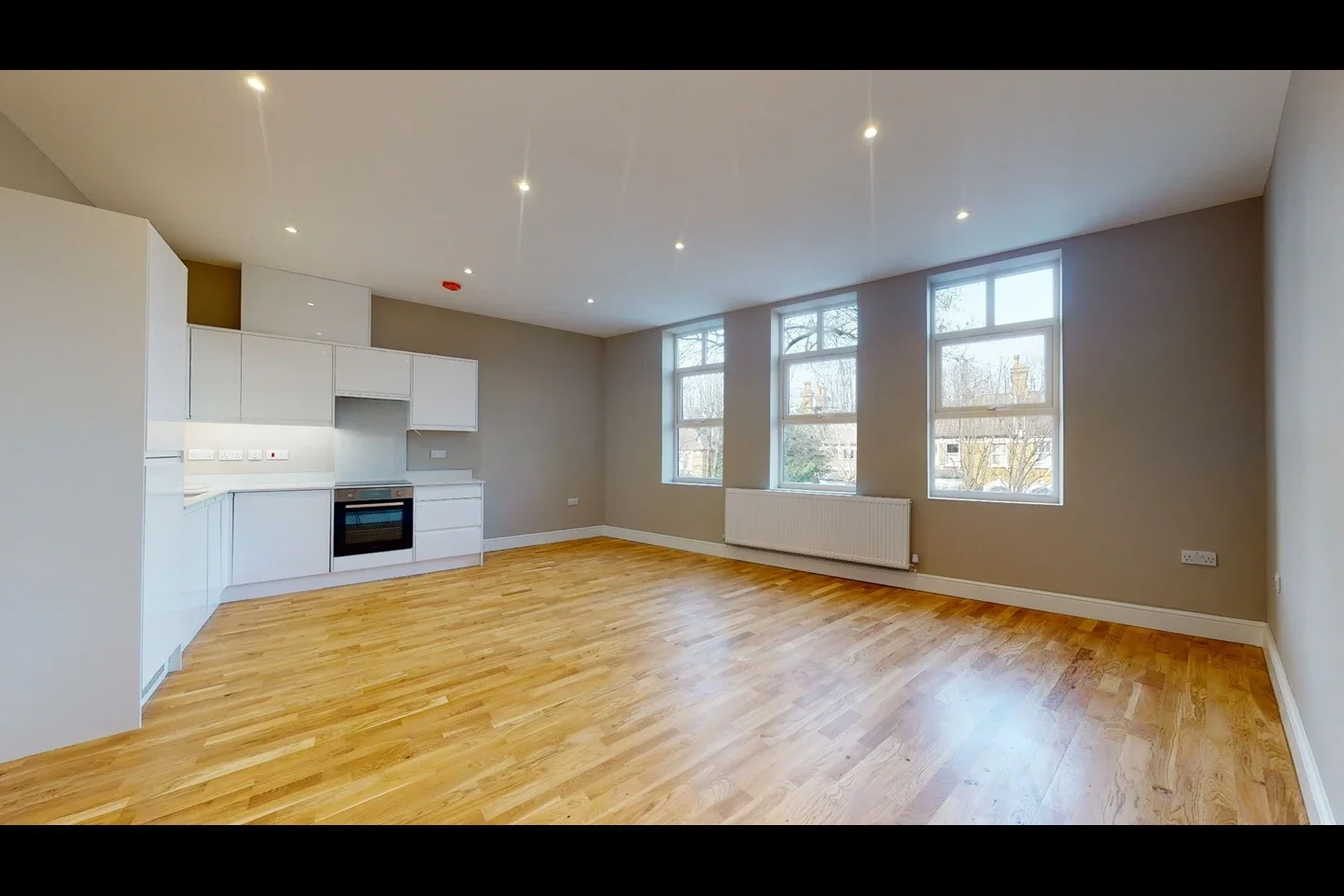 Flat Beckenham Road in Greater London