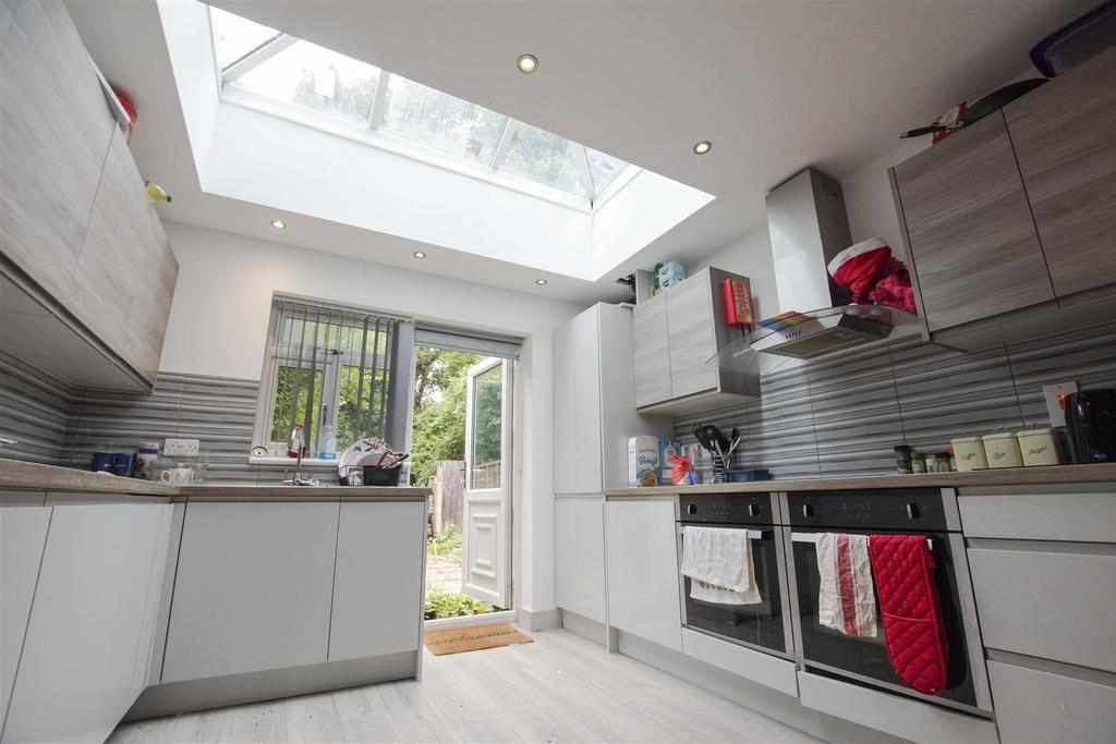 Flat Teignmouth Road in Birmingham