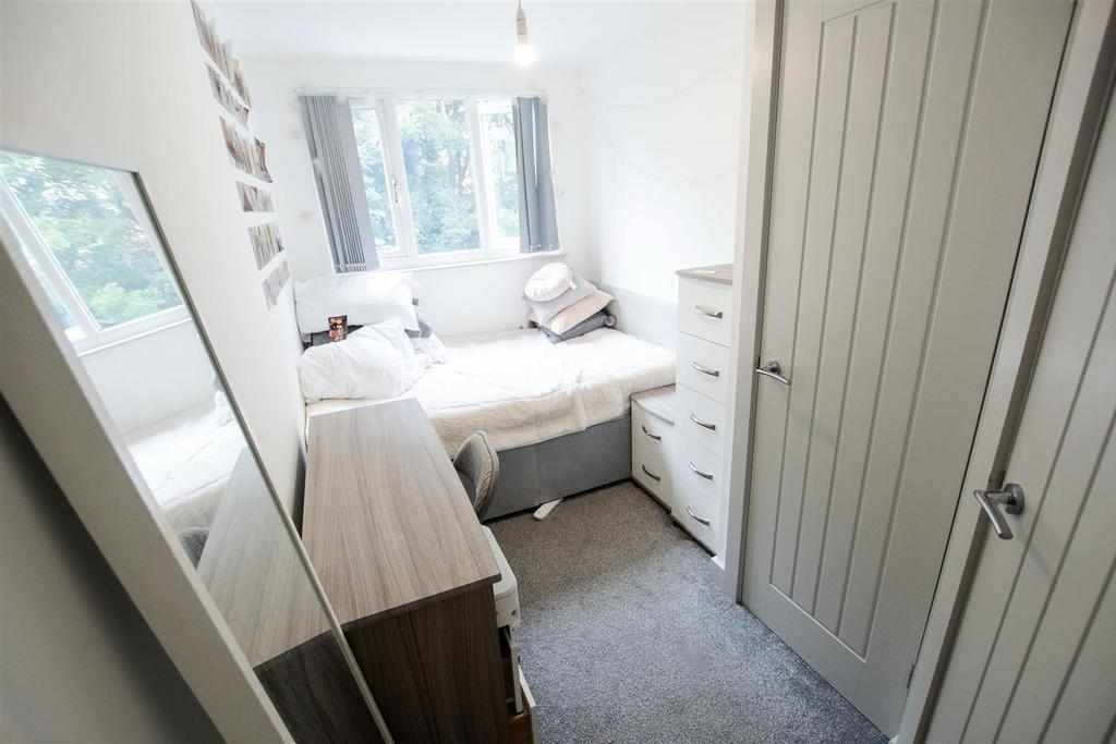 Flat Teignmouth Road in Birmingham