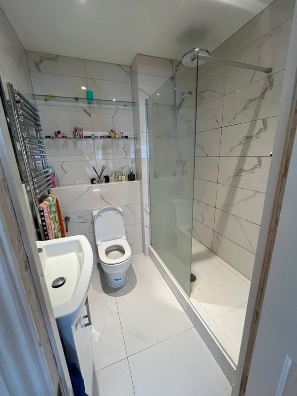 Room Clapham Park Road in Greater London