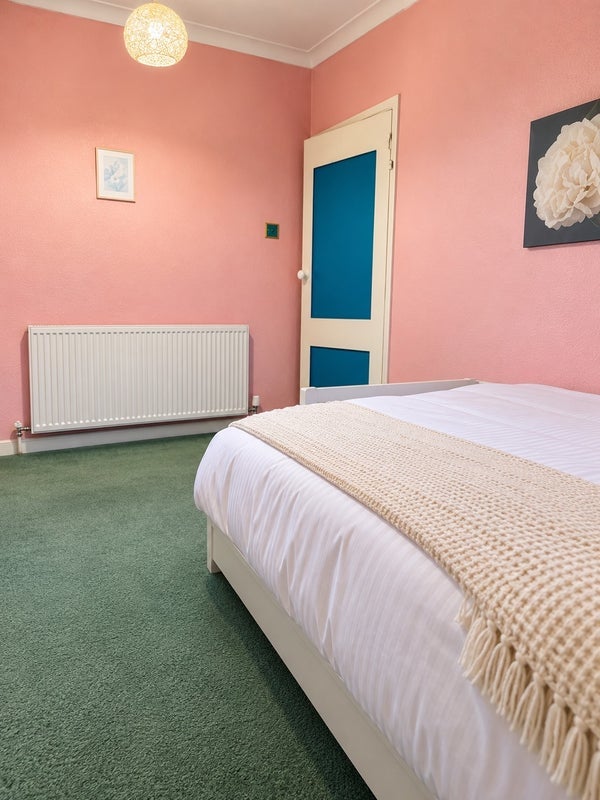 Room Flaxton Road in Greater London