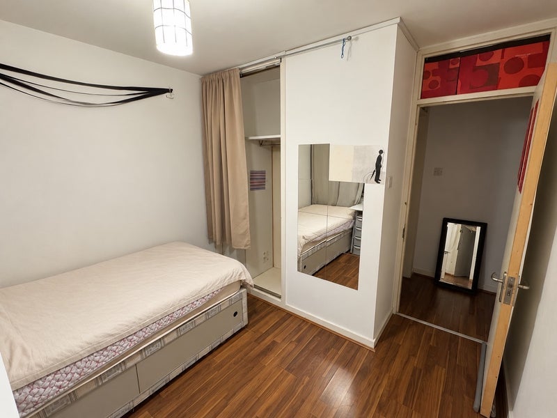 Room Grafton Way in Greater London