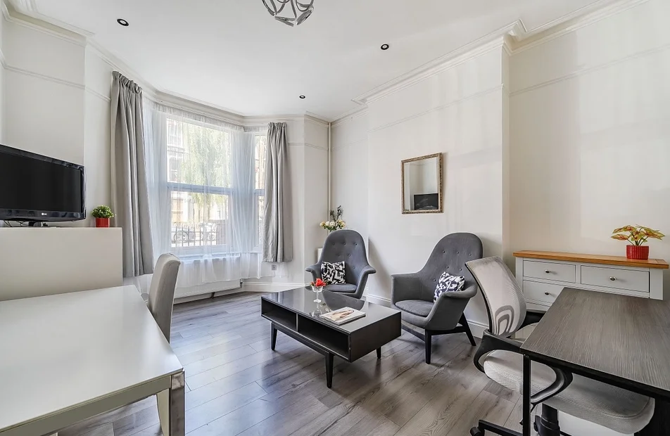 Flat Ashmore Road in City of Westminster