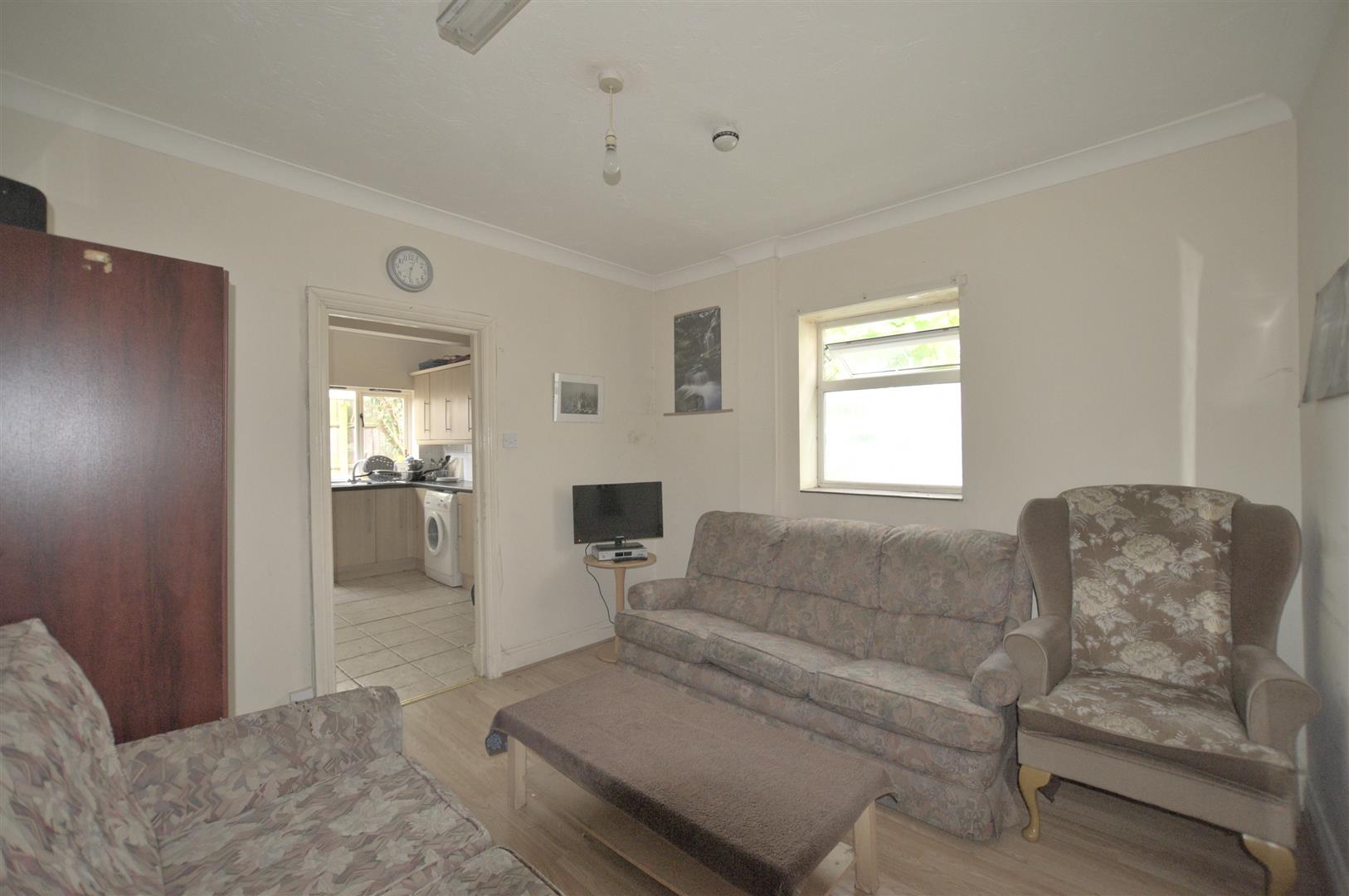 Room Westbrook Close in Bournemouth