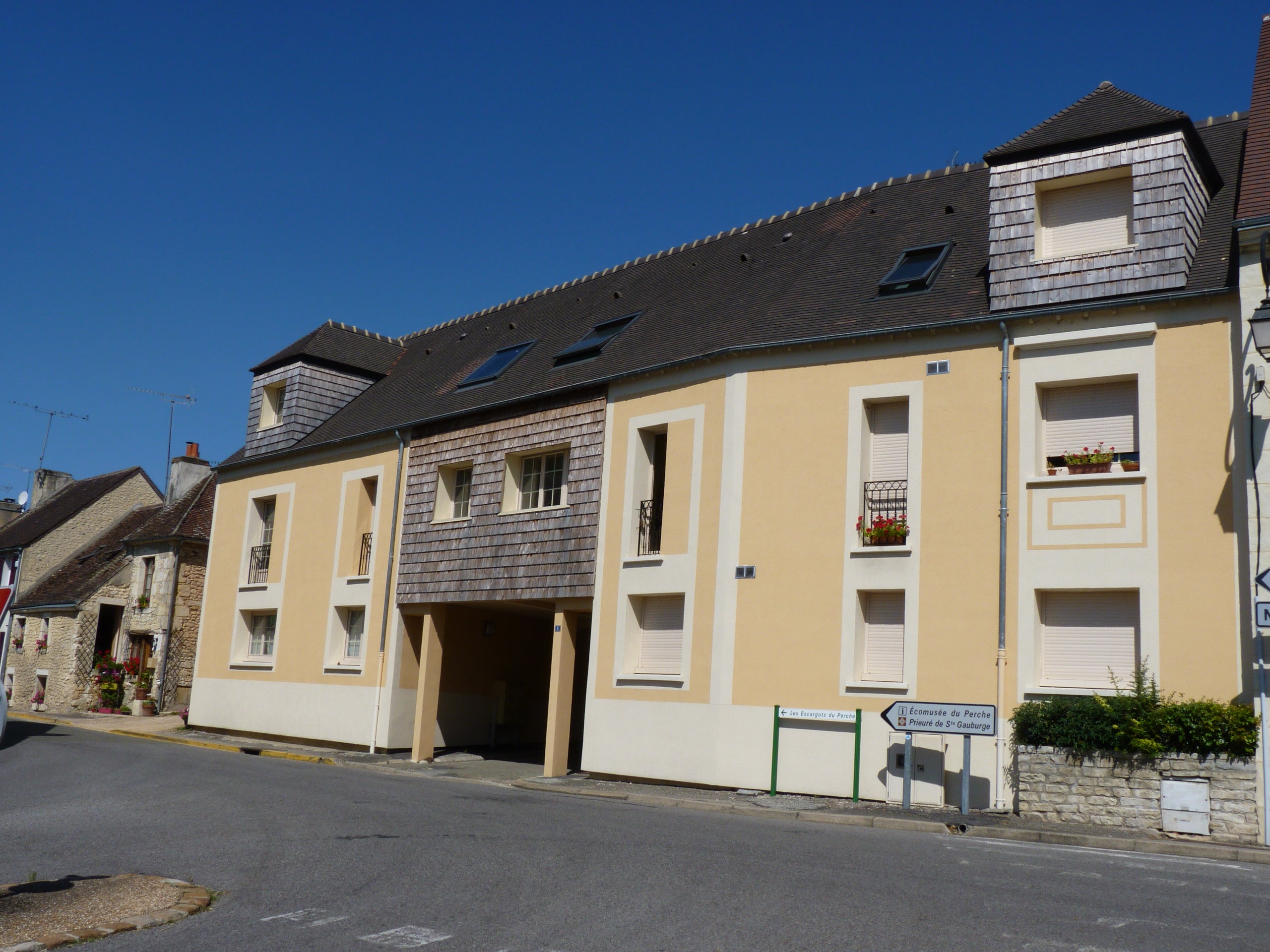 Appartement D 9 à Perche en Nocé