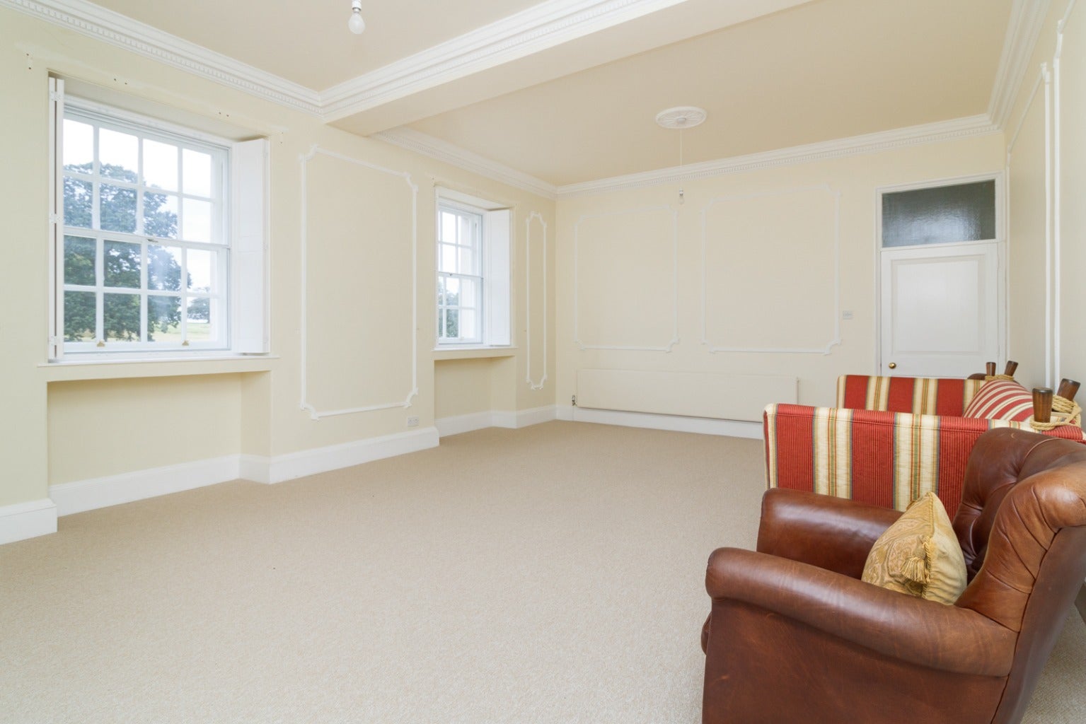 Flat Waldershare Road in Dover
