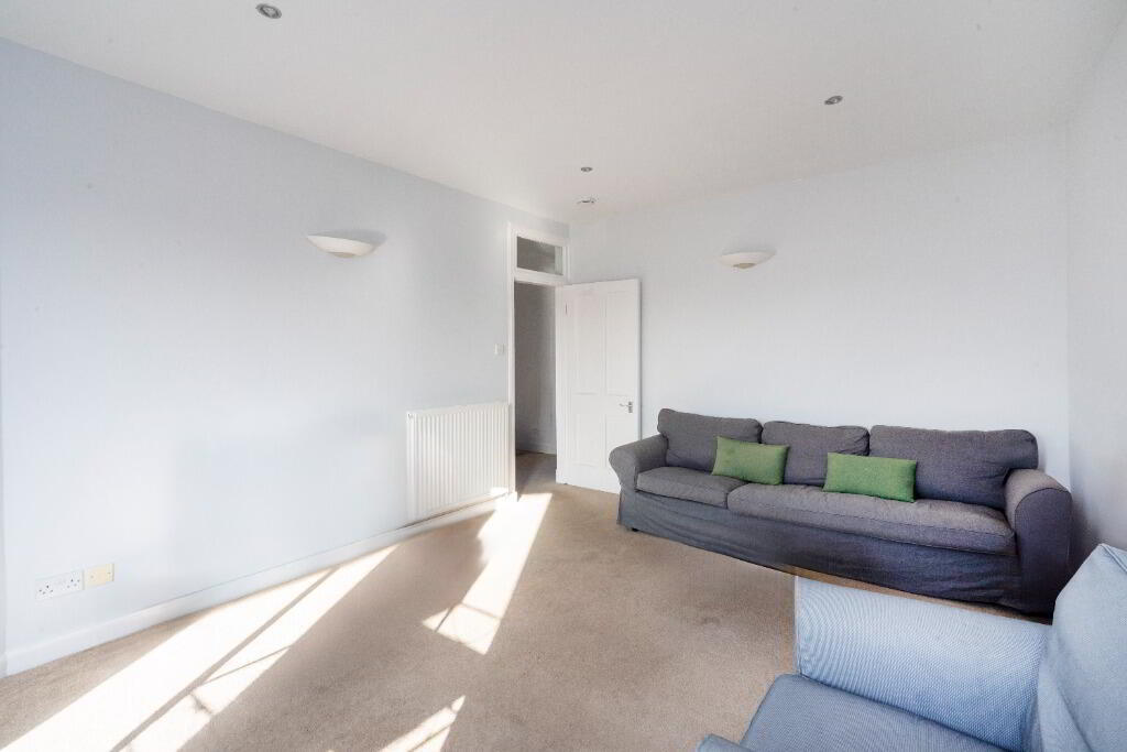 Flat New Mart Road in City of Edinburgh