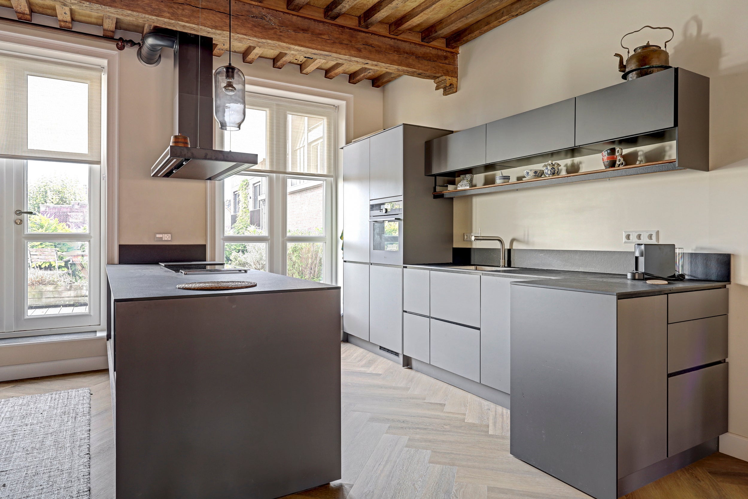 Appartement te huur: Koornmarkt 18B, Delft