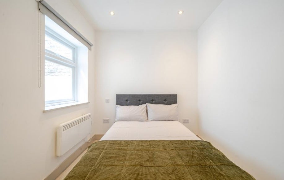 Flat Allitsen Road in City of Westminster