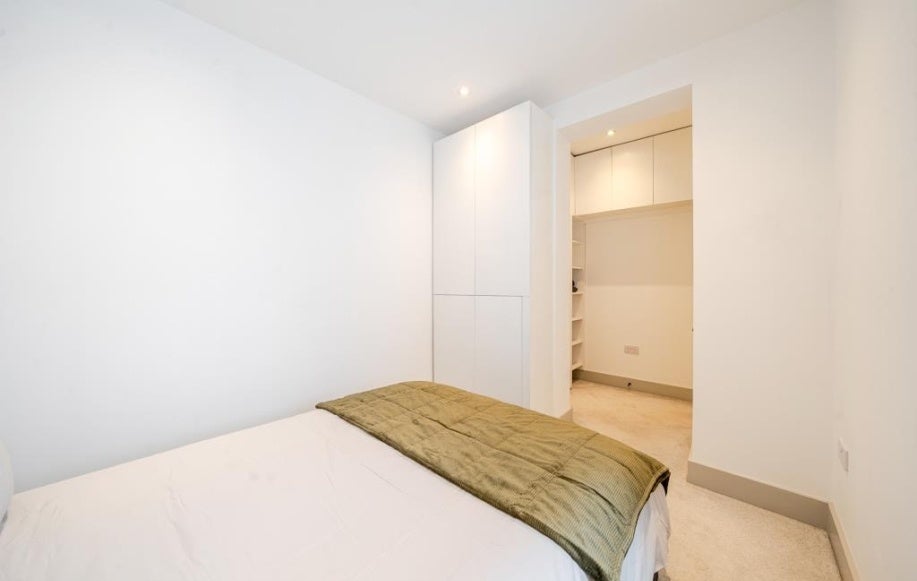 Flat Allitsen Road in City of Westminster