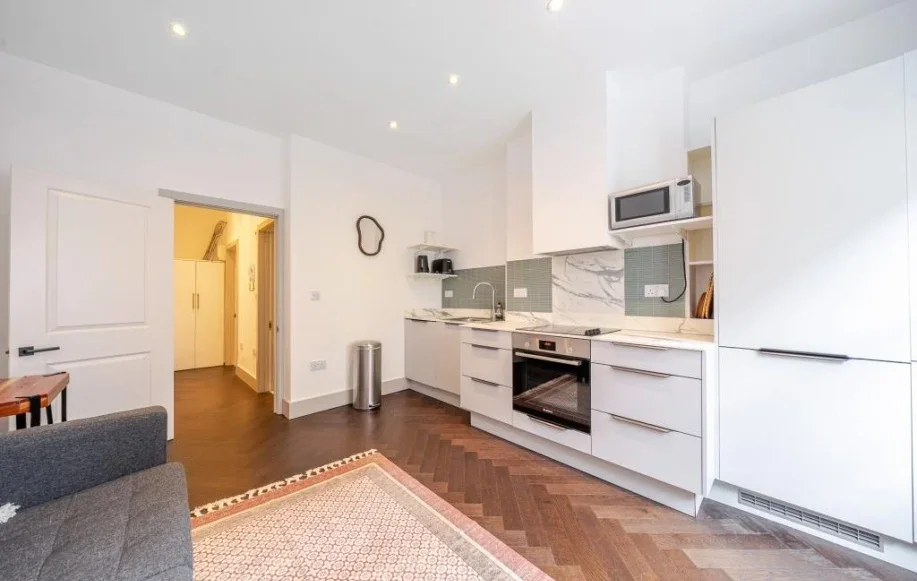 Flat Allitsen Road in City of Westminster