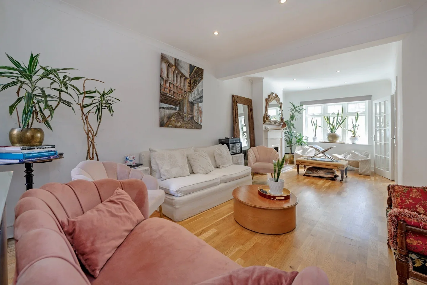 House Donne Place in Greater London