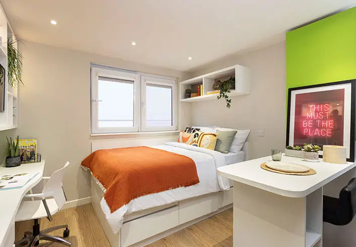 Flat Pump House Mews in Greater London