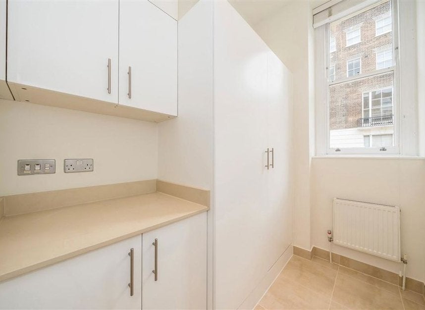 Flat Montagu Square in City of Westminster