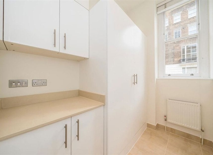 Flat Montagu Square in City of Westminster