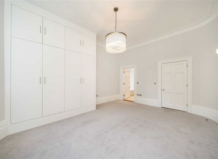 Flat Montagu Square in City of Westminster