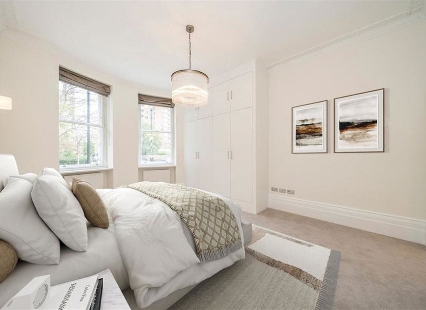 Flat Montagu Square in City of Westminster