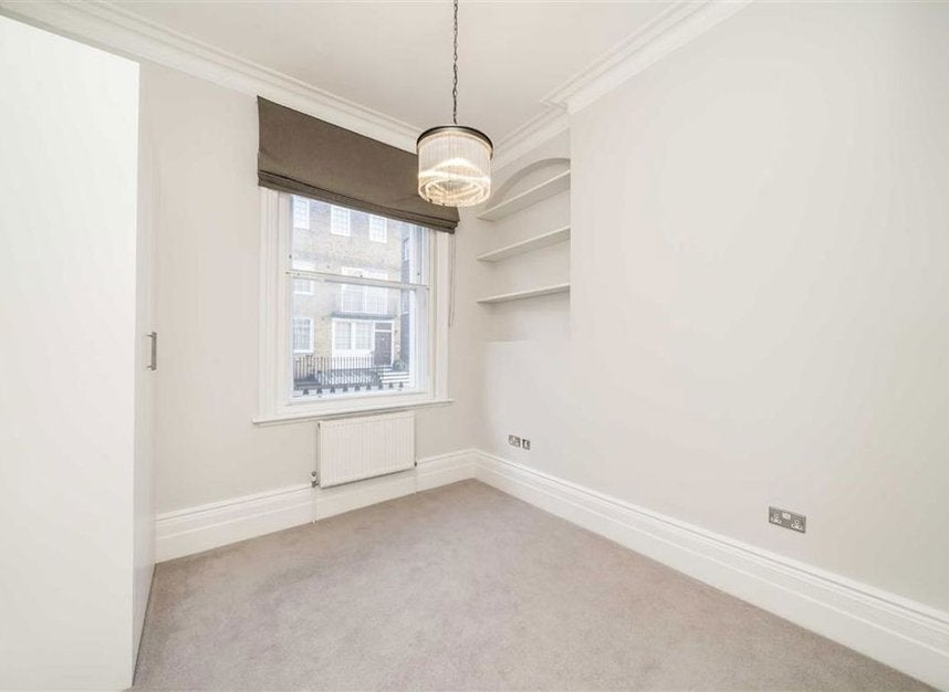 Flat Montagu Square in City of Westminster