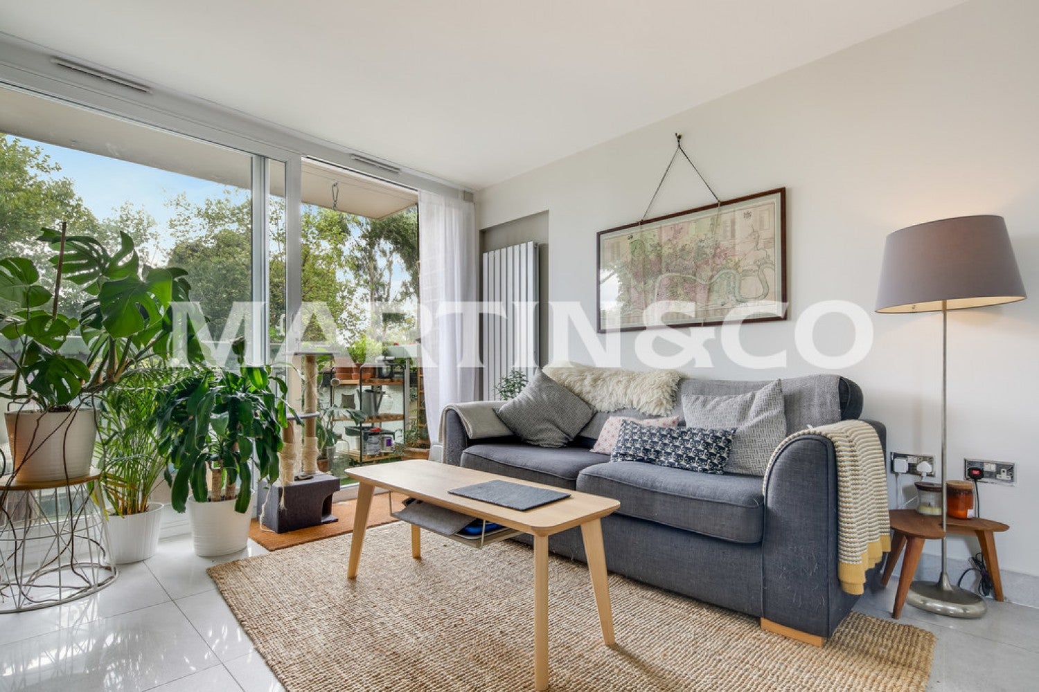 Flat Gardner Close in Greater London