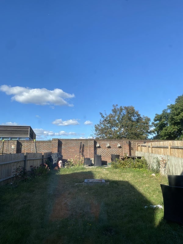 Room Grange Way in Greater London