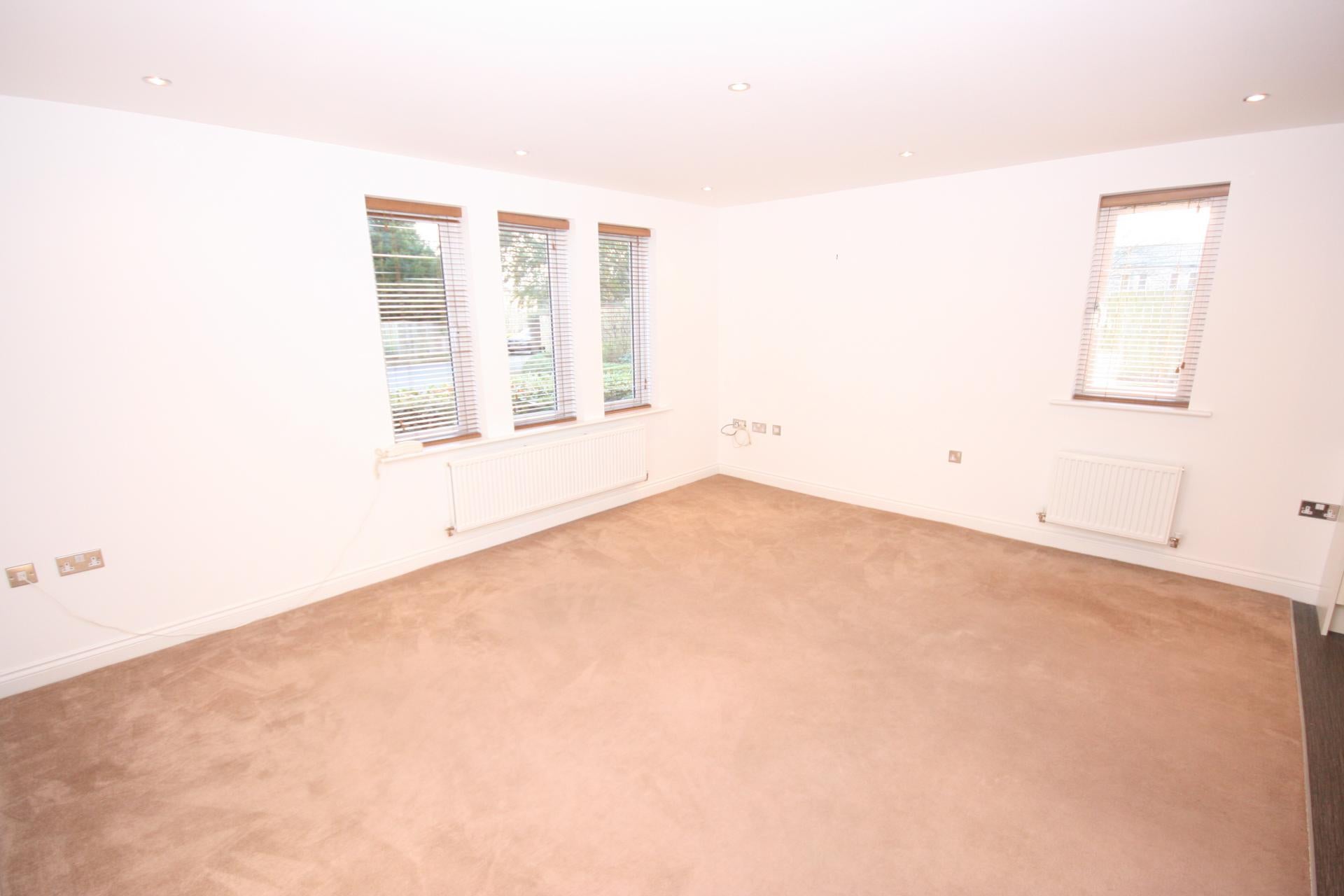 Flat Thornhill Road in Ponteland