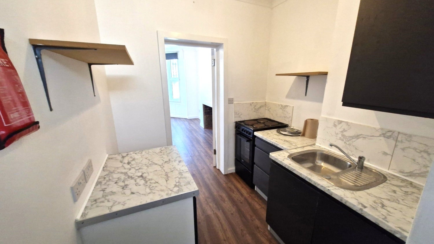 Flat Elmdene Road in Greater London
