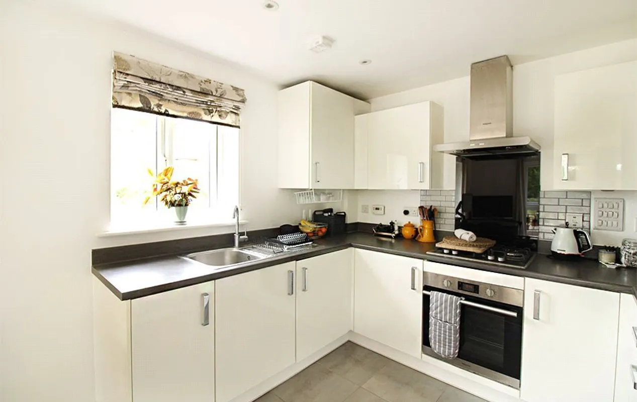 Flat Cavendish Drive in Fareham