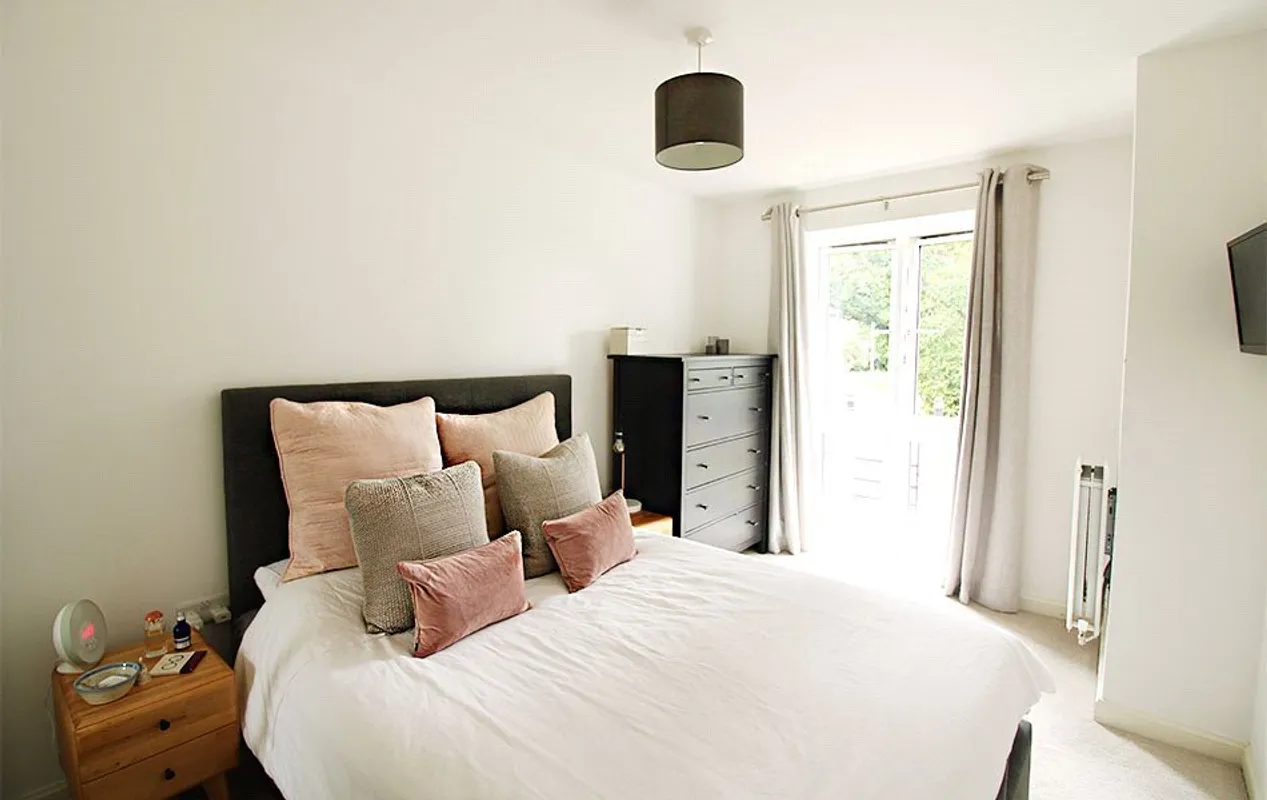 Flat Cavendish Drive in Fareham