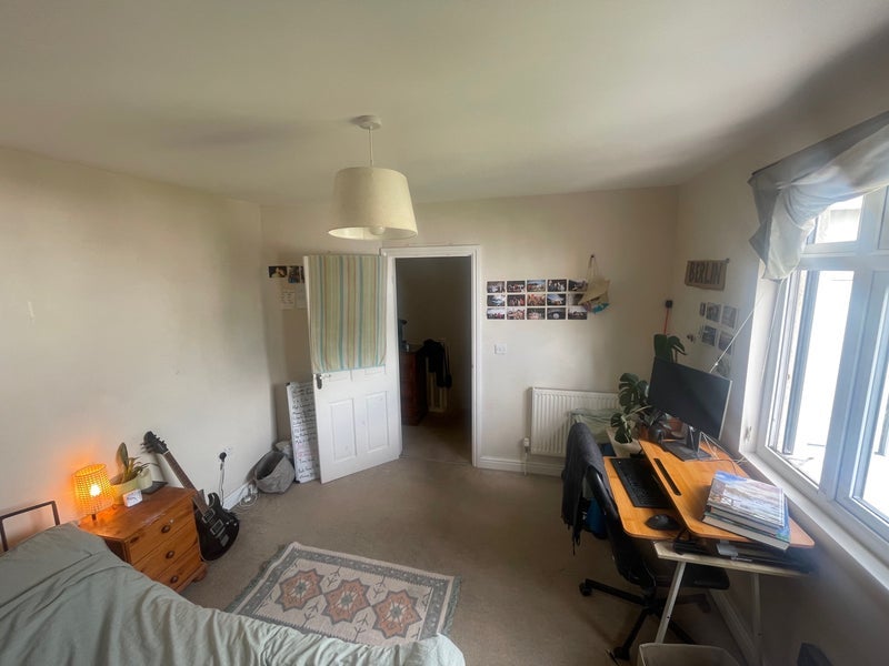 Room Beloe Road in Bristol