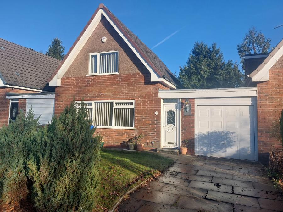House Standfield Drive in Salford