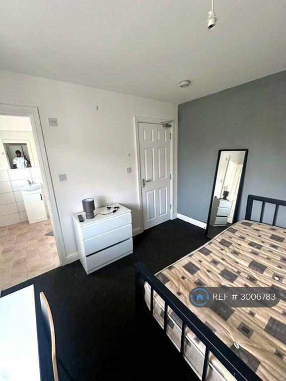 Room Salisbury Street in Nottingham