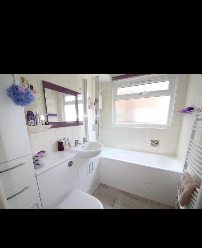 Room Parchmore Road in Greater London