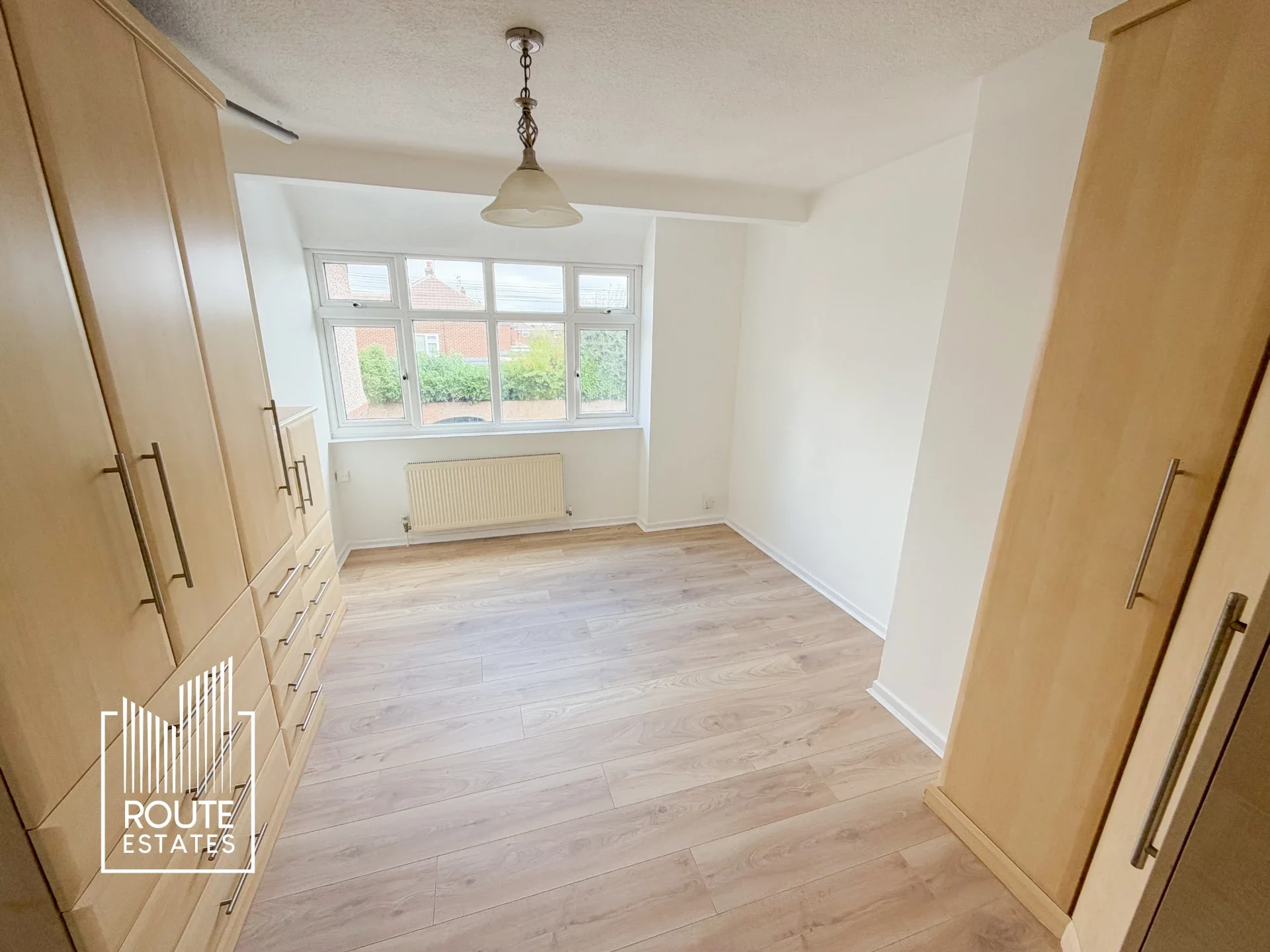 House Bullwell Crescent in Cheshunt