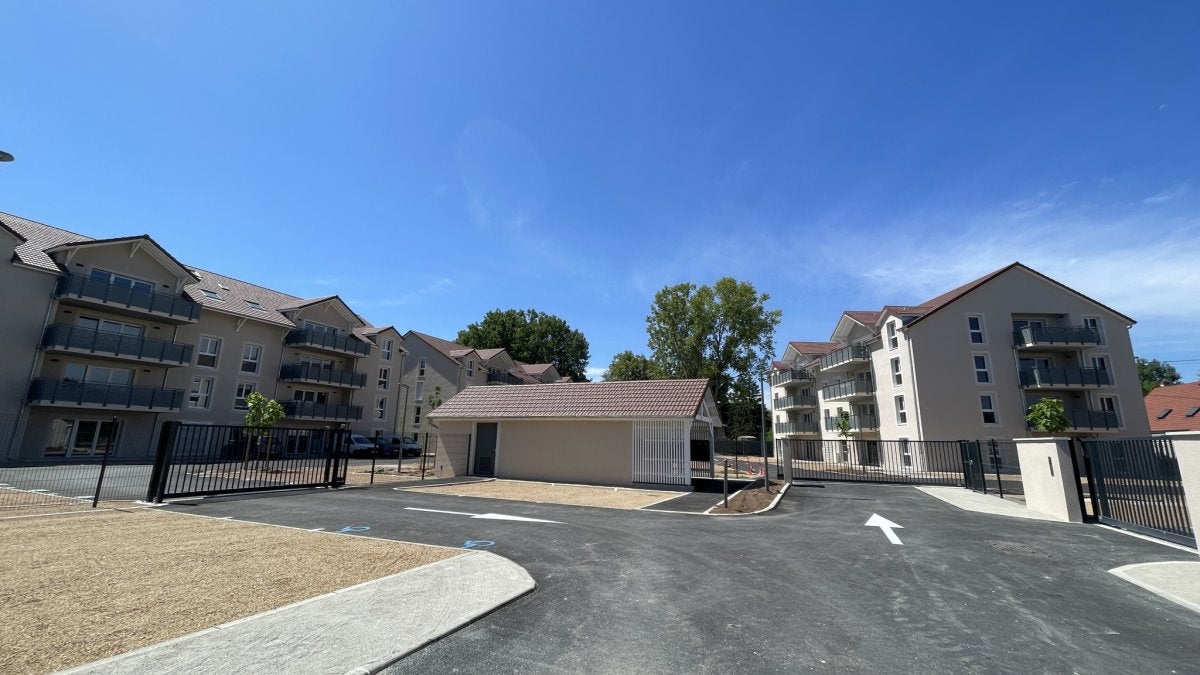 Flat Route de Verdun in Beaune