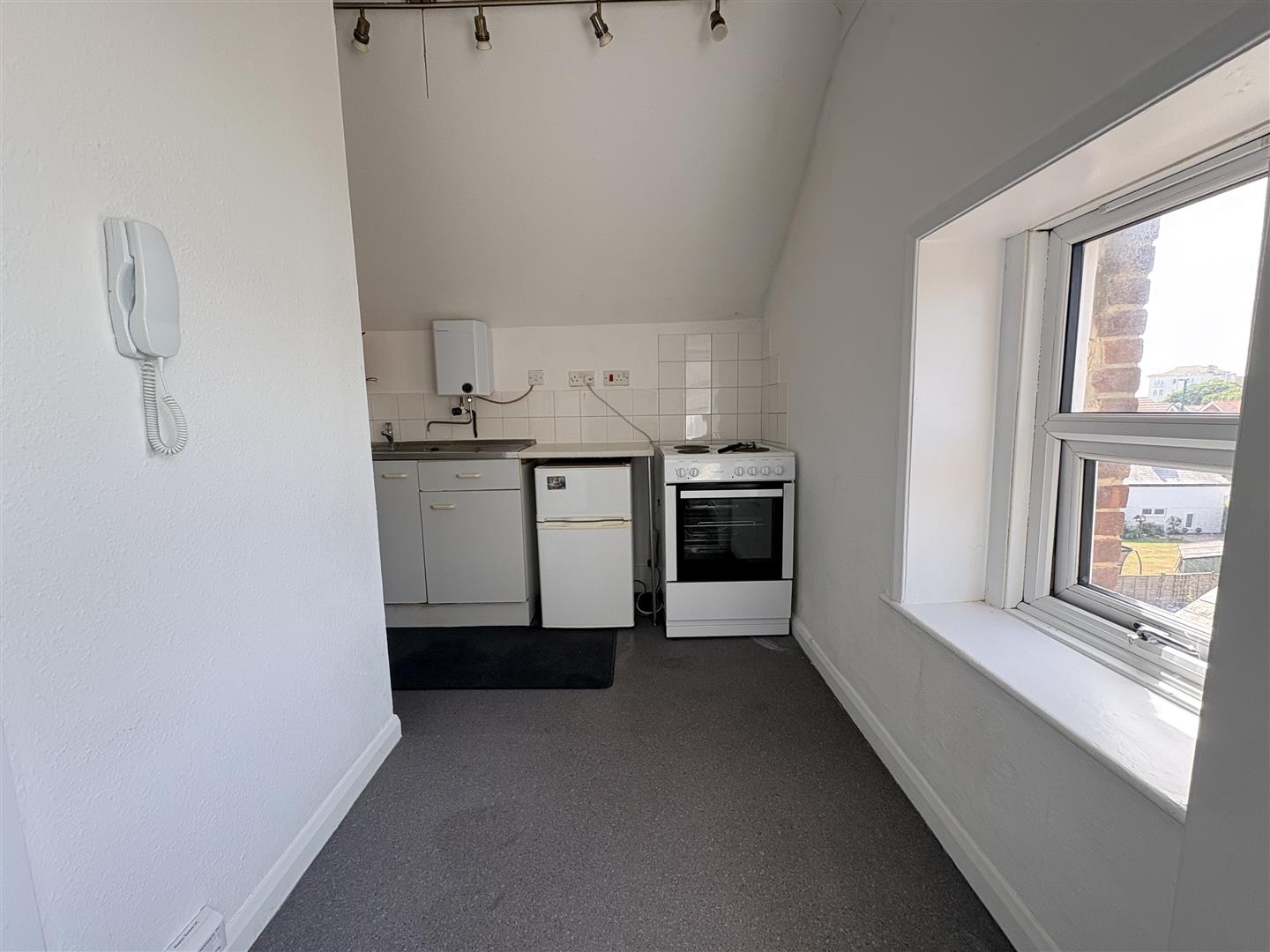 Flat Norfolk Close in Arun