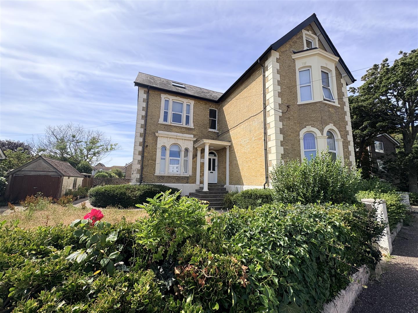 Flat Norfolk Close in Arun